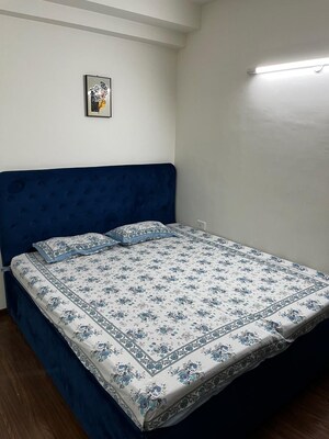 Bedroom in 2.5 BHK Builder Floor at M3M Marina, Sector 68 – for Rent