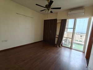 Room in 2 BHK Apartment at M3M Marina, Sector 68 – for Rent