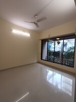 1 BHK 600 Sq.Ft. Apartment in Kandivali West