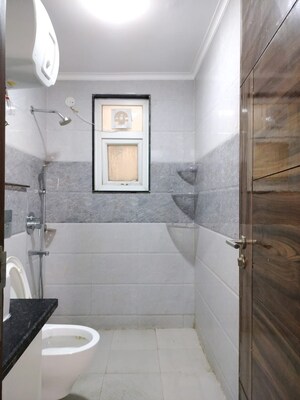 Bathroom in 2 BHK Builder Floor at Sushant Lok 3, Sector 57 – for Rent