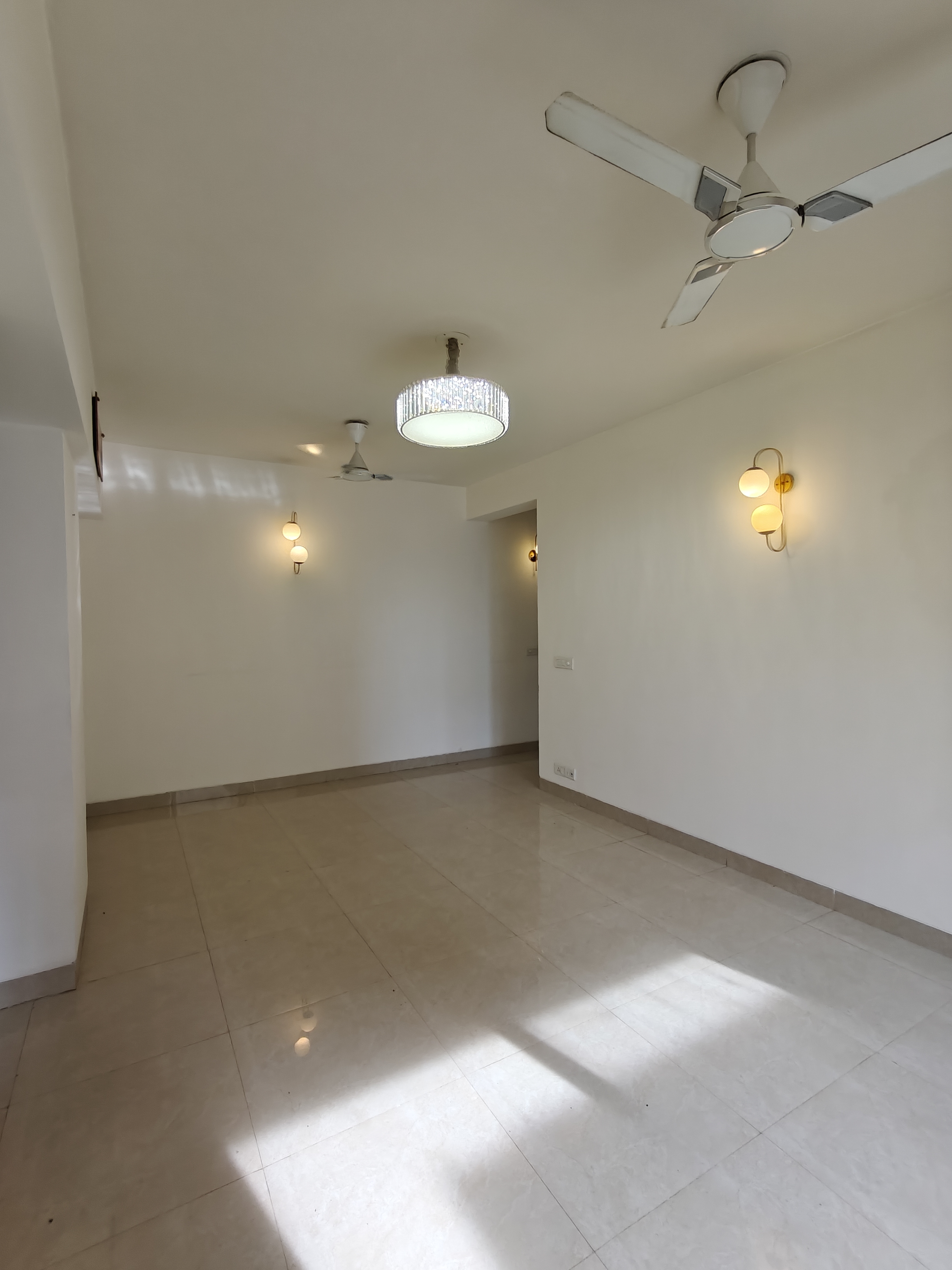 2 BHK + Pooja Room Apartment For Rent in M3M Marina