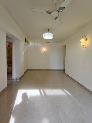 Room in 2 BHK Apartment at M3M Marina, Sector 68 – for Rent