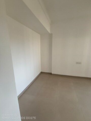 Room in 2 BHK Apartment at Squarefeet Grand Square, Anand Nagar – for Rent