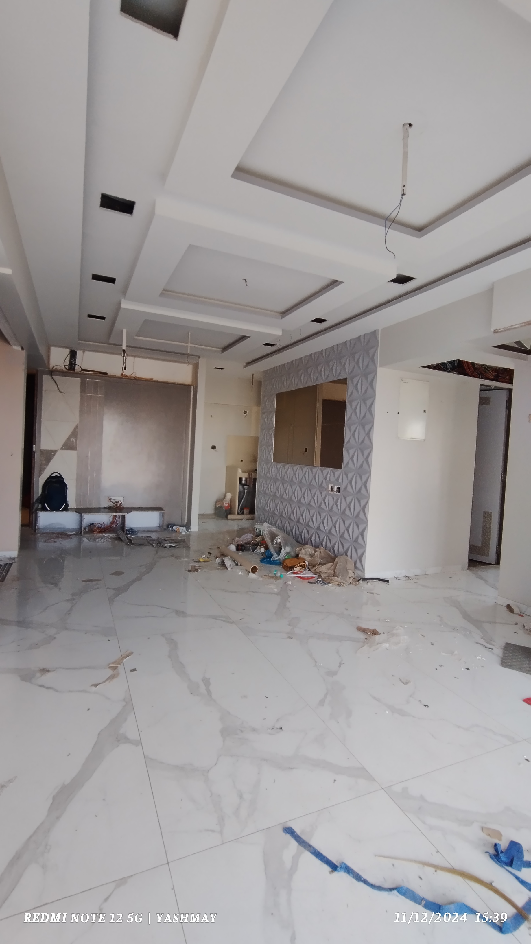 3 BHK + Pooja Room 915 Sq.Ft. Apartment in Kanakia Rainforest