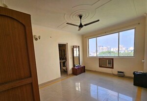3 BHK Apartment For Sale in DLF Ridgewood Estate, Dlf Phase iv