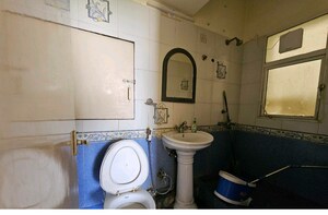 Bathroom in 3 BHK Apartment at DLF Ridgewood Estate, Dlf Phase iv – for Sale