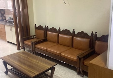 Living Room in 2 BHK Builder Floor at Laxmi Nagar – for Rent