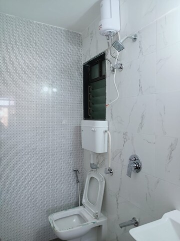 Bathroom in 1 BHK Apartment at Conwood Astoria, Goregaon East – for Rent