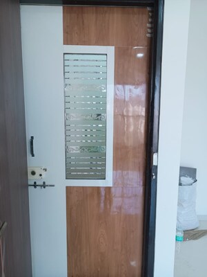 Bathroom in 1 BHK Apartment at Conwood Astoria, Goregaon East – for Rent