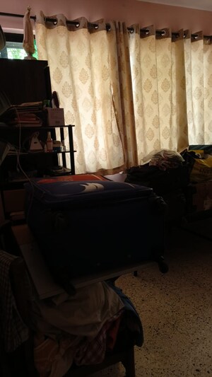 Bedroom in 1 BHK Apartment at Tilak Nagar – for Rent