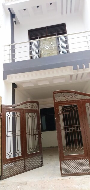 6 BHK Independent House – Exterior View View at Lanka - for Sale