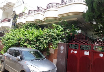 6 BHK Independent House – Exterior View View at Lanka - for Sale