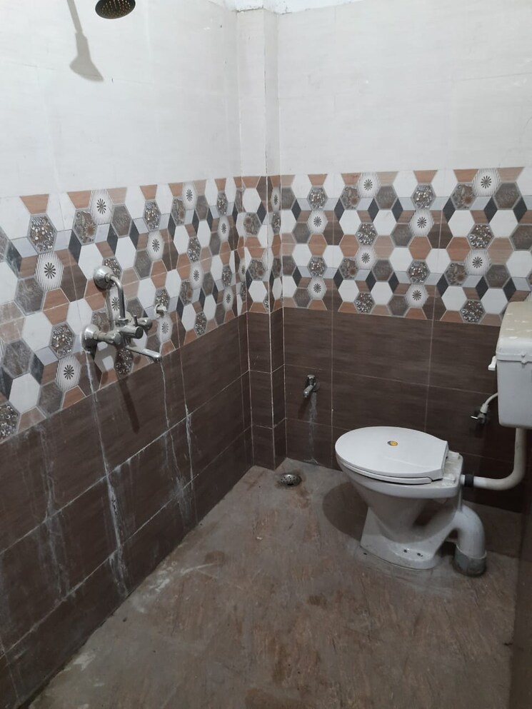 Bathroom, lanka 6 Bedroom 5000 Sq.Ft. Independent House In Lanka Varanasi 9340903