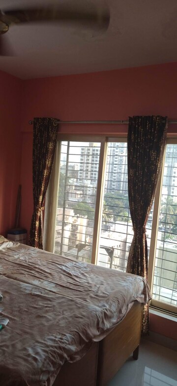 Room in 3 BHK Apartment at Goyal Lakshchandi Heights, Goregaon East – for Sale