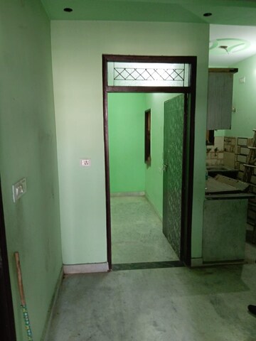 Room in 2 BHK Builder Floor at Nirman Vihar – for Rent