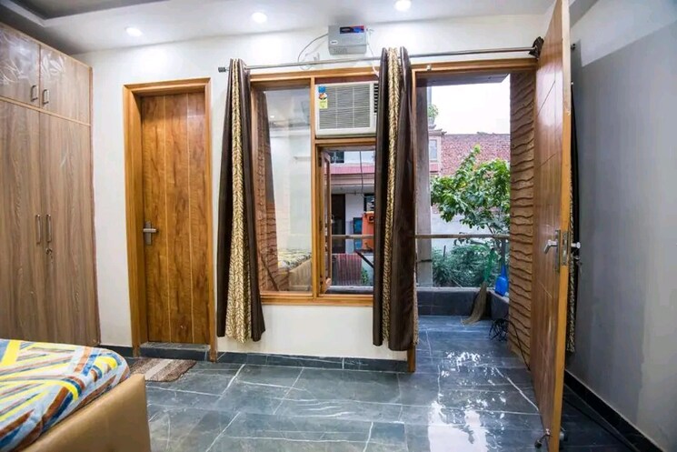 Living Room, chattarpur 2 Bedroom 1000 Sq.Ft. Builder Floor In Chattarpur Delhi 9341015