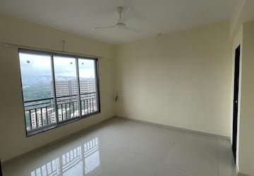 Room in 2 BHK Apartment at Arihant Residency Sion, Sion – for Sale