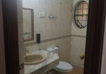 Bathroom in 3.5 BHK Apartment at ATS Green III, Sector 50 – for Rent