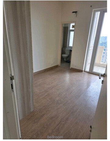 Room in 3 BHK Apartment at Emaar Palm Hills, Sector 77 – for Sale