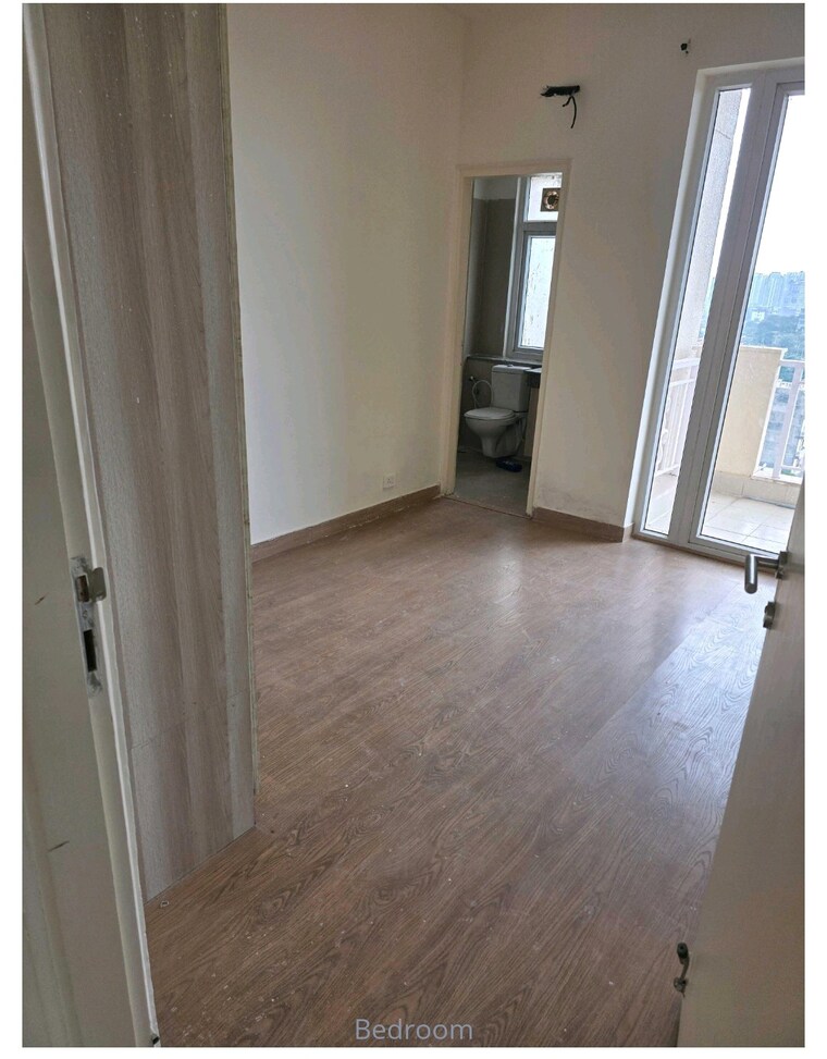 Room, emaar-palm-hills 3 Bedroom 1575 Sq.Ft. Apartment In Sector 77 Gurgaon 9341018