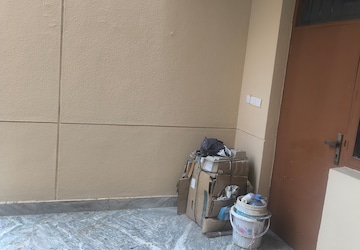 Bedroom in 3.5 BHK Apartment at ATS Green III, Sector 50 – for Rent