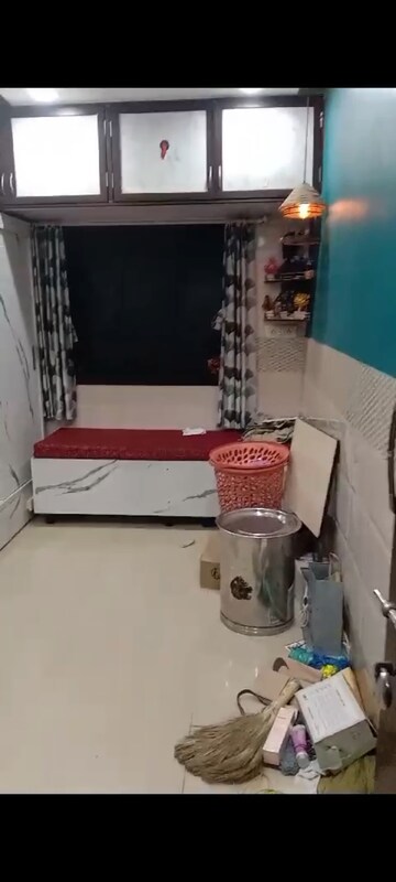 1 RK Apartment For Rent in Bindra Complex, Andheri East
