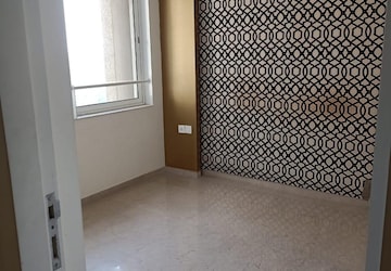Room in 3 BHK Apartment at Lodha Fiorenza, Goregaon East – for Rent