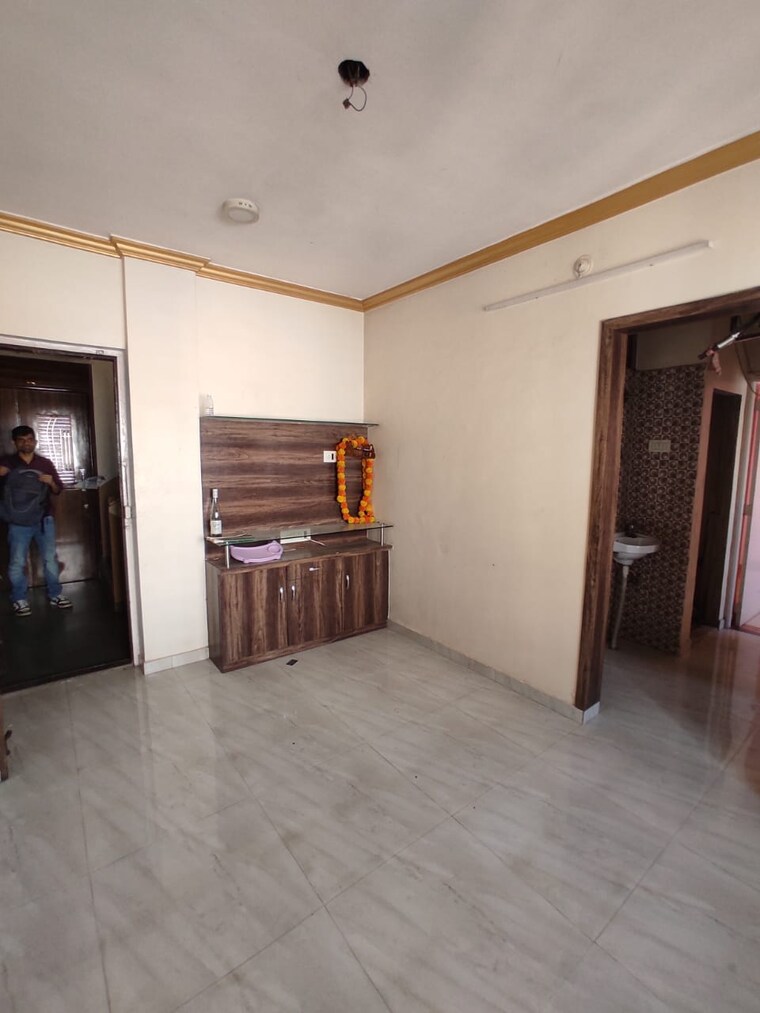 Room, raunak-heights 1 Bedroom 430 Sq.Ft. Apartment In Ghodbunder Road Thane 9341026