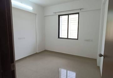 Room in 2 BHK Apartment at Kolte Patil Ivy Estate Nia, Wagholi – for Rent