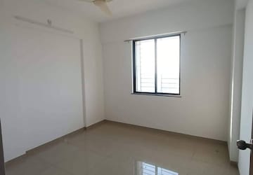 Room in 2 BHK Apartment at Kolte Patil Ivy Estate Nia, Wagholi – for Rent