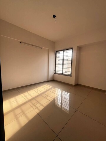Room in 2 BHK Apartment at VTP Urban Soul, Kharadi – for Rent
