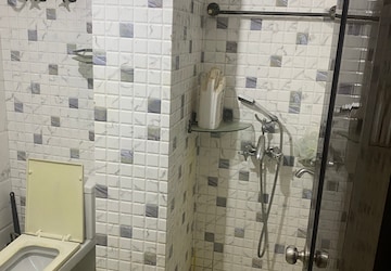 Bathroom in 4 BHK Apartment at Prabhadevi – for Rent