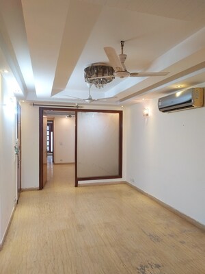 3 BHK Builder Floor For Rent in Chittaranjan Park