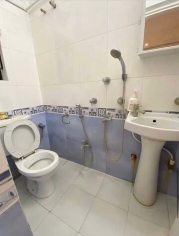 Bathroom in 2 BHK Apartment at Infinity Apartments, Mazgaon – for Rent