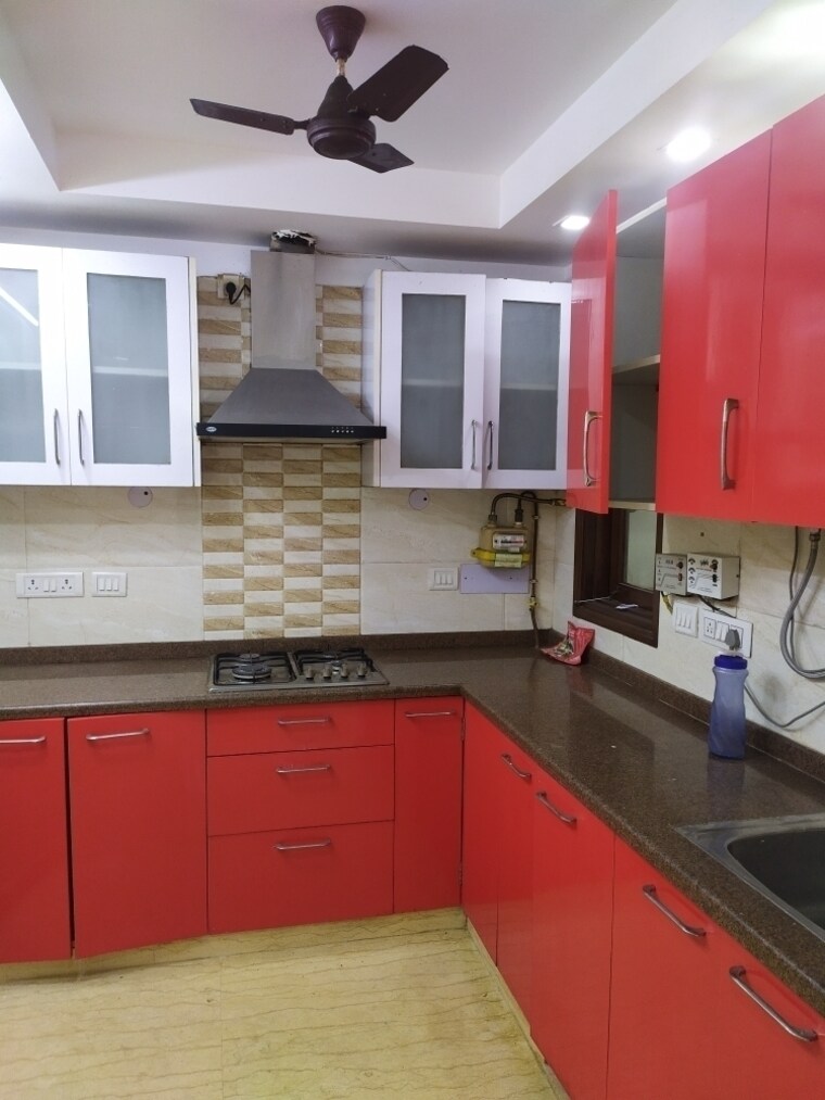 Kitchen, chittaranjan park 3 Bedroom 1500 Sq.Ft. Builder Floor In Chittaranjan Park Delhi 9341087