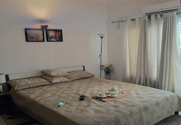 2 BHK Apartment For Rent in Louisandra Apartment, Dadar West