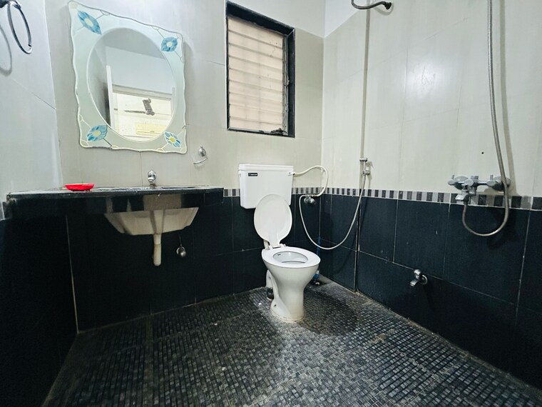 Bathroom, sun-empire 2 Bedroom 900 Sq.Ft. Apartment In Sun City Pune 9341137