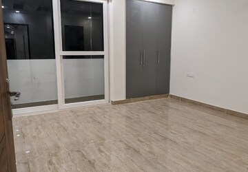 Room in 3 BHK Builder Floor at Puri Kohinoor, Sector 89 – for Sale