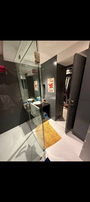 Master Bedroom in 3 BHK Apartment at Sheth Vasant Lawns, Laxmi Nagar – for Rent