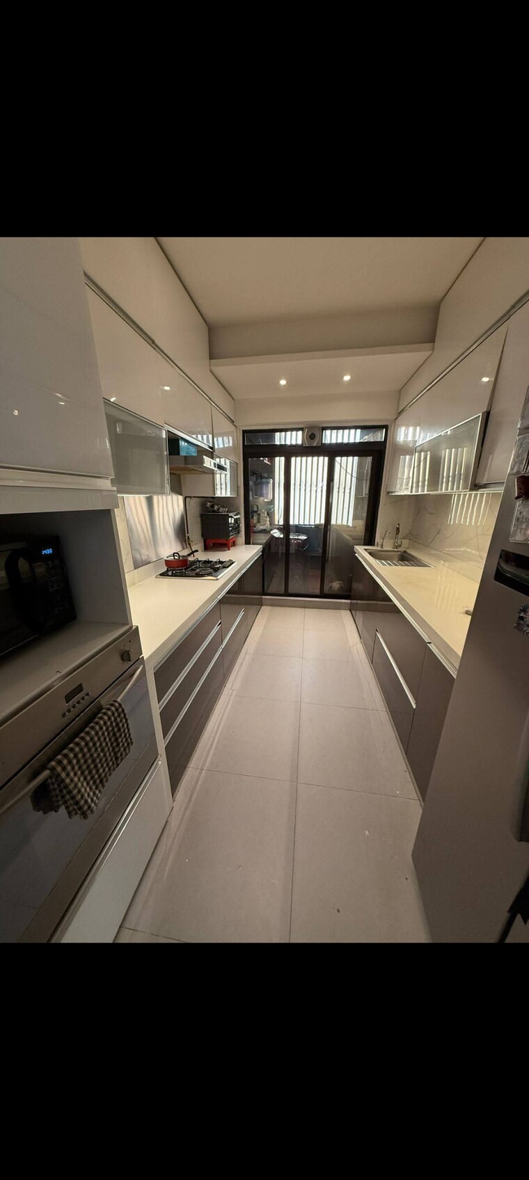 Balcony, sheth-vasant-lawns 3 Bedroom 1600 Sq.Ft. Apartment In Laxmi Nagar Thane 9341144