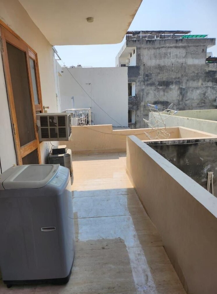 Kitchen, bestech-park-view-grand-spa 3 Bedroom 2660 Sq.Ft. Apartment In Sector 81 Gurgaon 9341148