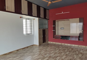 Room in 3 BHK Independent House at Bathlapalli – for Sale