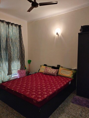 Bedroom in 3 BHK Builder Floor at Sector 57 – for Rent