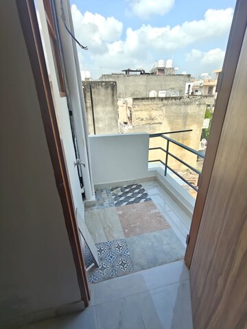 Balcony in 3 BHK Builder Floor at Sector 57 – for Rent