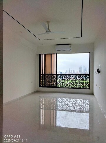 Bedroom in 2 BHK Apartment at Alamdar The Auro, Lower Parel – for Rent