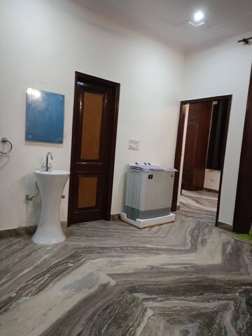 Living Room in 2 BHK Builder Floor at Ansal Sushant Apartments, Sushant Lok I – for Rent