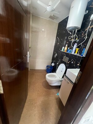 Team Area in 4 BHK Penthouse at Orchid Gardens, Sector 54 – for Rent