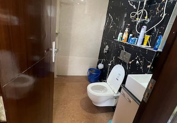 Team Area in 4 BHK Penthouse at Orchid Gardens, Sector 54 – for Rent