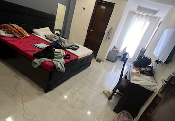 Living Room in 4 BHK Penthouse at Orchid Gardens, Sector 54 – for Rent