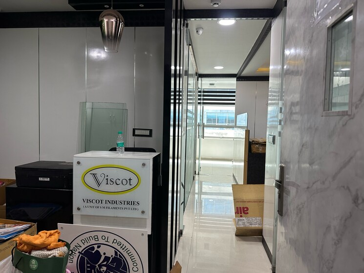  Parking, vipul-business-park Commercial Office Space 1000 Sq.Ft. In Tikri Gurgaon 9341198